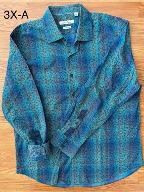 Robert Graham Teal and Blue Patterned Button-Up Shirt